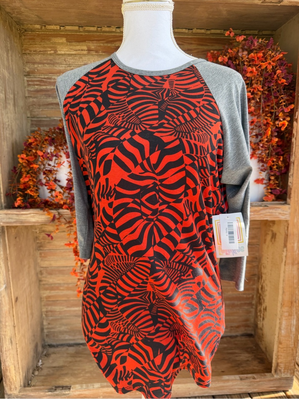 LuLaRoe Red & Black Abstract Raglan Tee Lularoe Randy